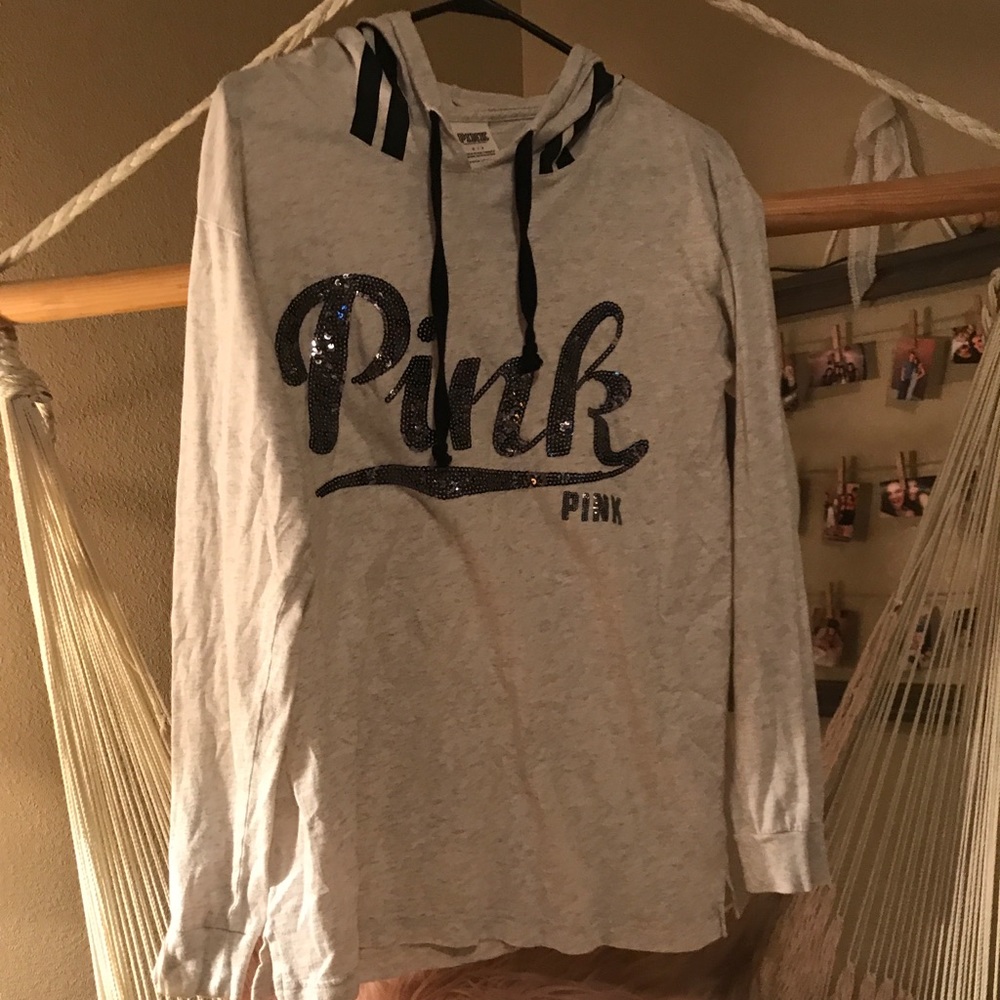 Women’s long sleeve hoodie
